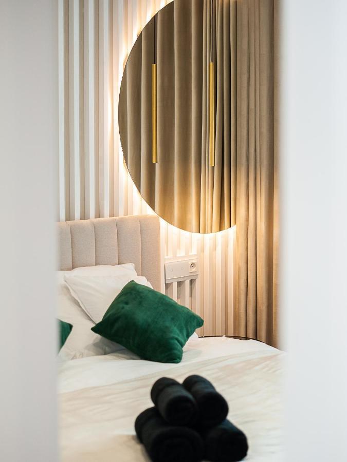 コシャリンWloski Apartamentアパートメント エクステリア 写真
