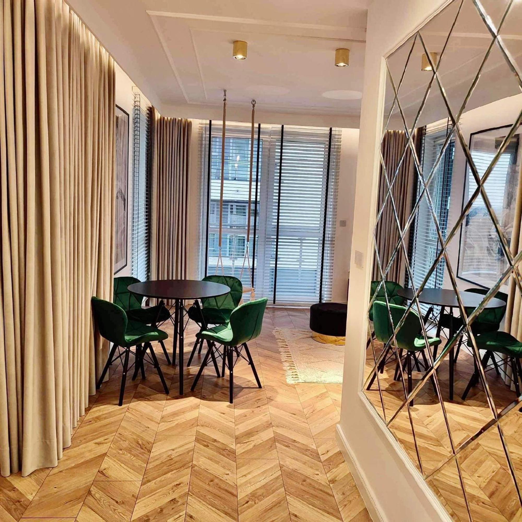 コシャリンWloski Apartamentアパートメント エクステリア 写真